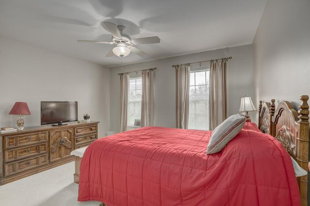 1816 Knollmont Drive, Florence, KY 41042