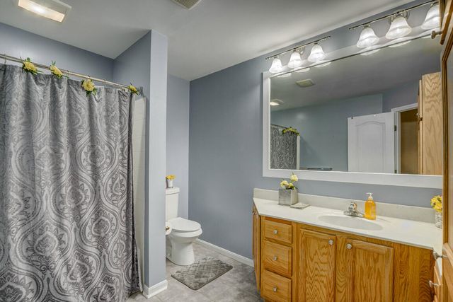 1816 Knollmont Drive, Florence, KY 41042