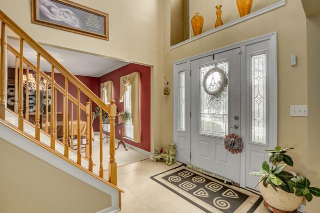 1816 Knollmont Drive, Florence, KY 41042