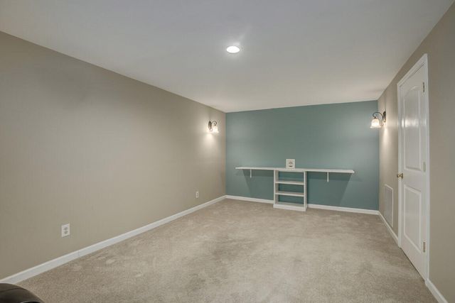 1816 Knollmont Drive, Florence, KY 41042