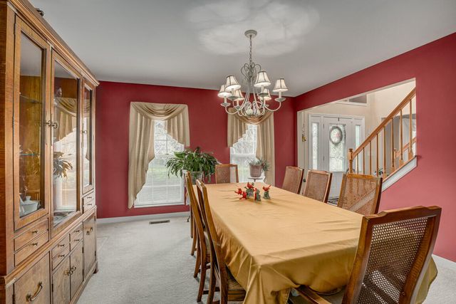 1816 Knollmont Drive, Florence, KY 41042