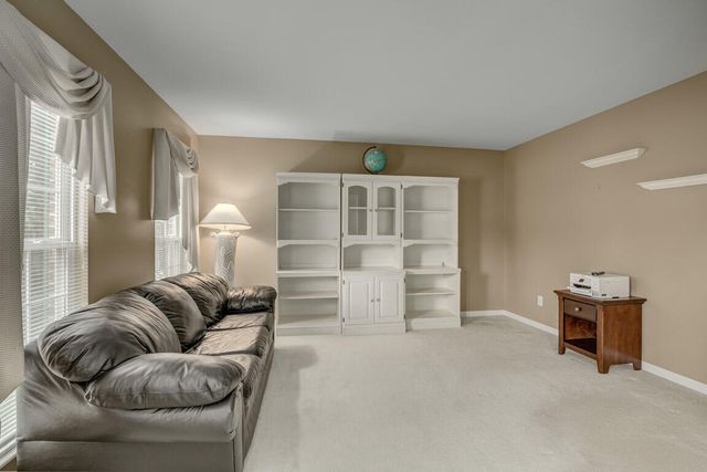 1816 Knollmont Drive, Florence, KY 41042