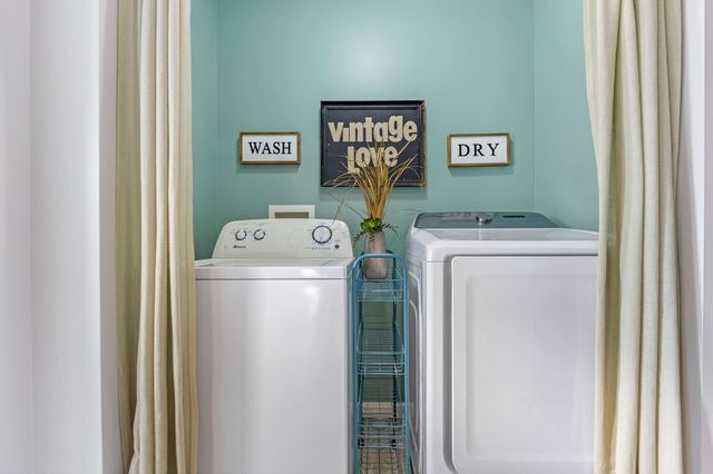 948 Brittany Drive, Delaware, OH 43015