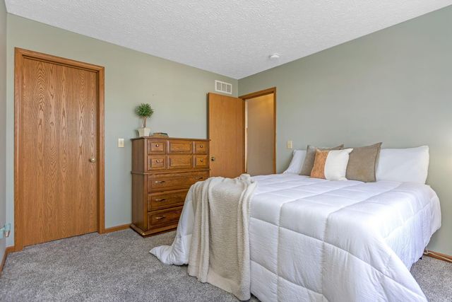 948 Brittany Drive, Delaware, OH 43015