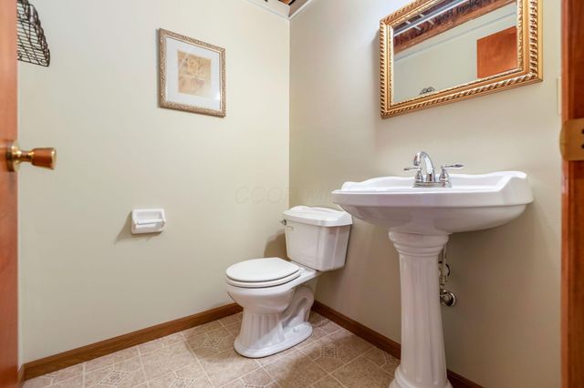 948 Brittany Drive, Delaware, OH 43015