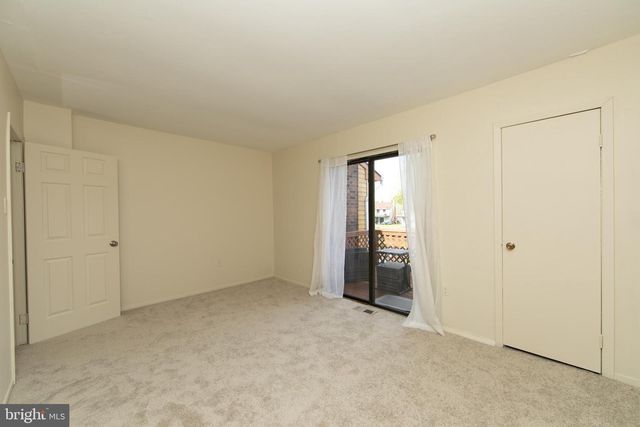 54 LA CASCATA TNHS, Clementon, NJ 08021