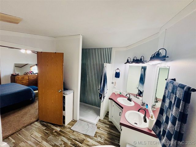 416614 Caribou Lane, Eufaula, OK 74432