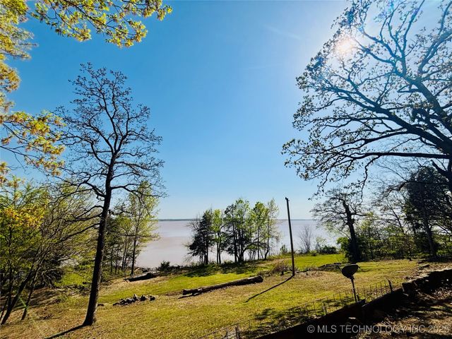 416614 Caribou Lane, Eufaula, OK 74432