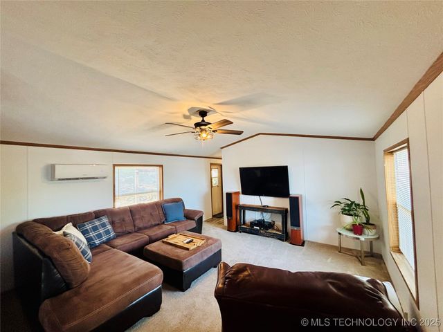 416614 Caribou Lane, Eufaula, OK 74432