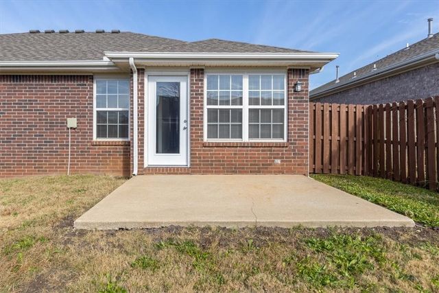 3407 SW Carriageway Avenue, Bentonville, AR 72712