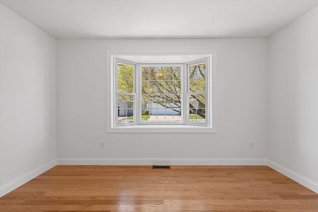 14 Angell Brook Dr 14, West Boylston, MA 01583