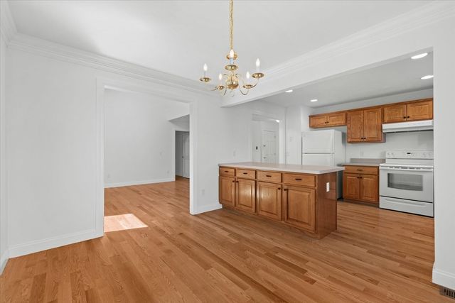 14 Angell Brook Dr 14, West Boylston, MA 01583