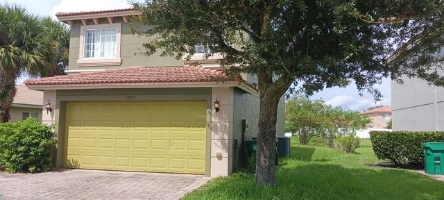 2072 SW Newport Isles Boulevard, Port St. Lucie, FL 34953