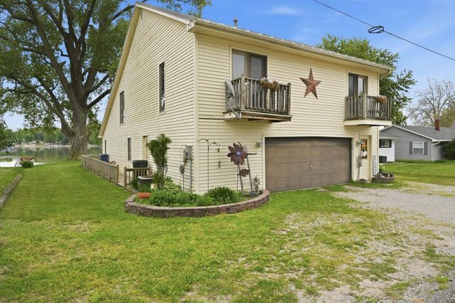 55 Lane 275B Turkey Lake, Hudson, IN 46747