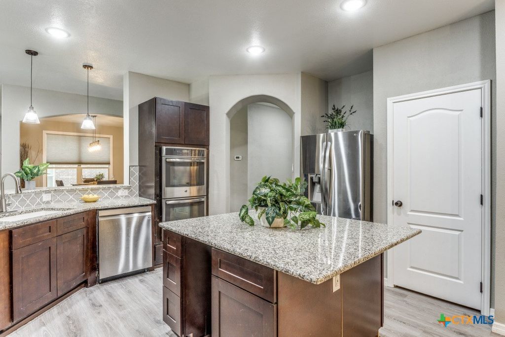 Image 12 of property listing at 814 Tuscan Road, Harker Heights, TX 76548