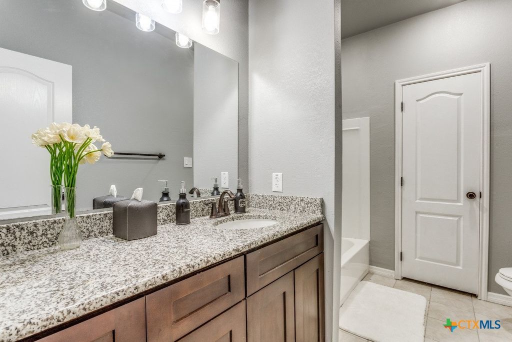 Image 14 of property listing at 814 Tuscan Road, Harker Heights, TX 76548