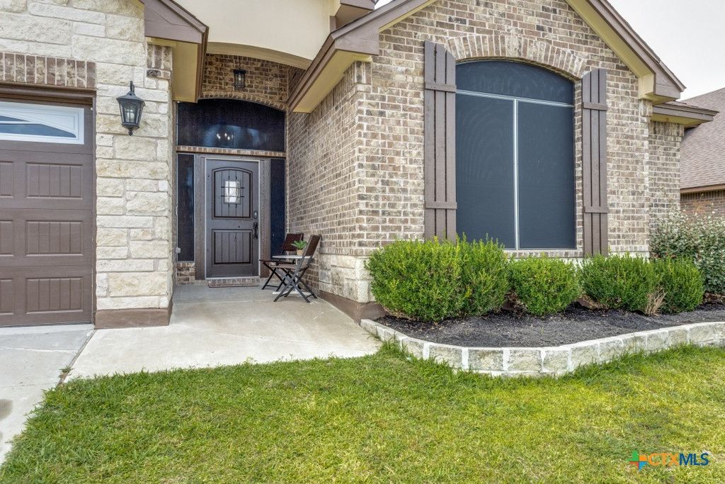 Image 2 of property listing at 814 Tuscan Road, Harker Heights, TX 76548