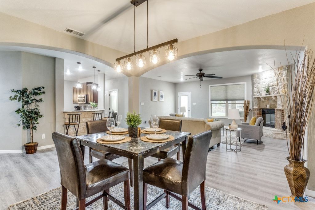 Image 9 of property listing at 814 Tuscan Road, Harker Heights, TX 76548