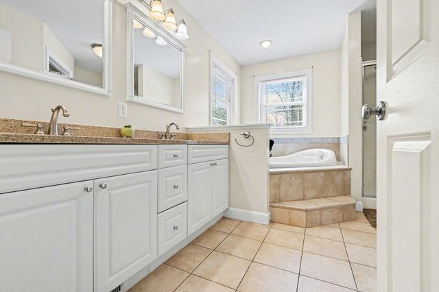 2516 Vanhorn Court, Allegan, MI 49010