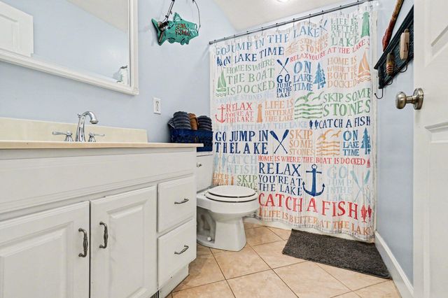 2516 Vanhorn Court, Allegan, MI 49010