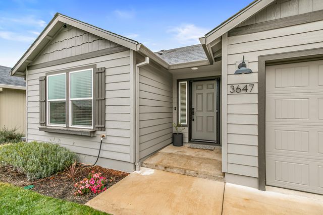 3647 Durst Street, Medford, OR 97504