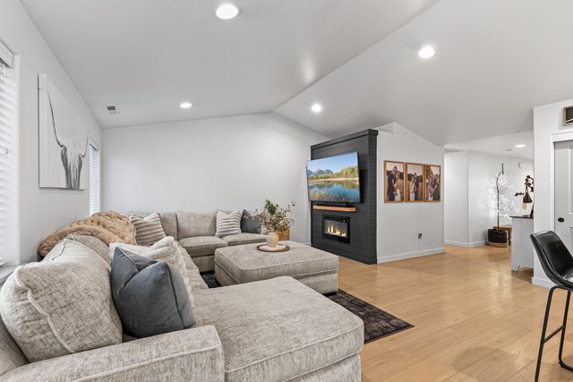 3647 Durst Street, Medford, OR 97504