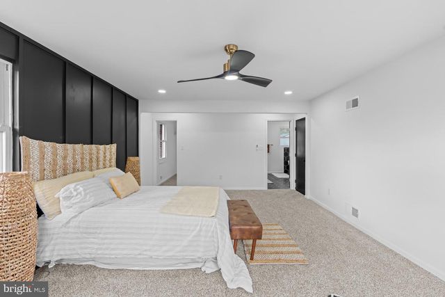 2402 FAIRLAWN ST, Temple Hills, MD 20748