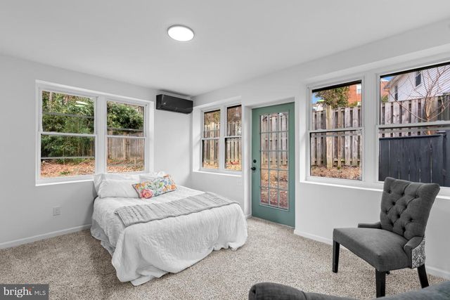 2402 FAIRLAWN ST, Temple Hills, MD 20748