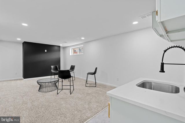 2402 FAIRLAWN ST, Temple Hills, MD 20748