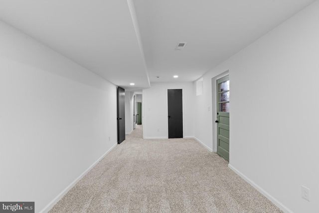 2402 FAIRLAWN ST, Temple Hills, MD 20748