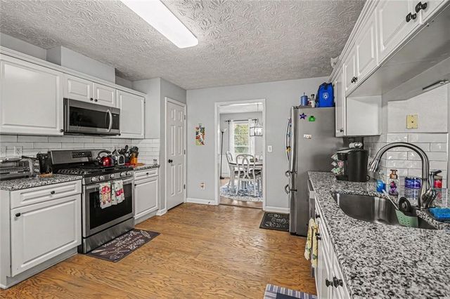 861 Madison View Lane, Lawrenceville, GA 30045