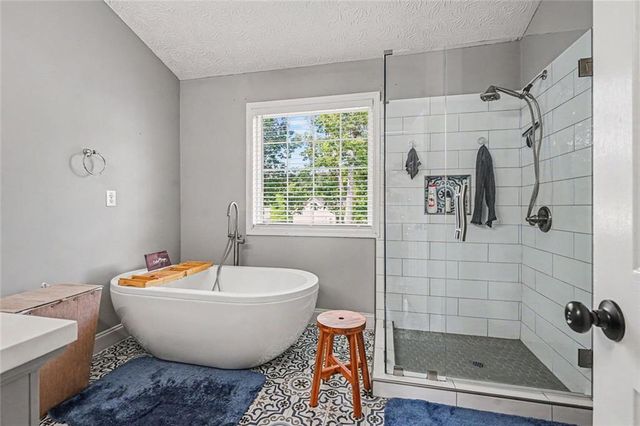 861 Madison View Lane, Lawrenceville, GA 30045