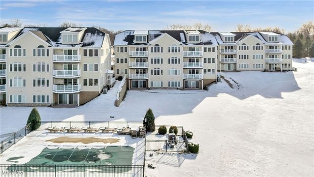 5239 Lake Road W 305, Ashtabula, OH 44004