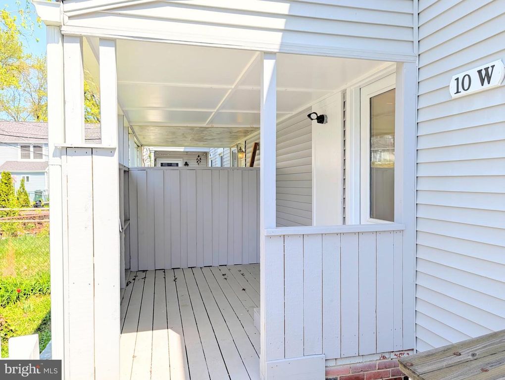 Image 2 of property listing at 10-W SOUTHWAY RD, Greenbelt, MD 20770