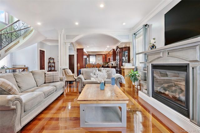 1011 Bay 24th Street, Far Rockaway, NY 11691