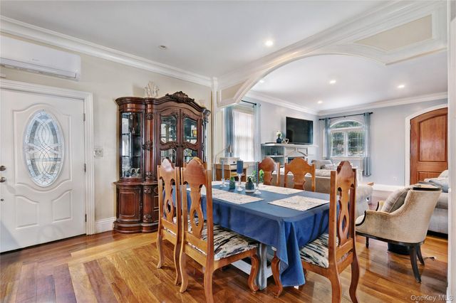 1011 Bay 24th Street, Far Rockaway, NY 11691