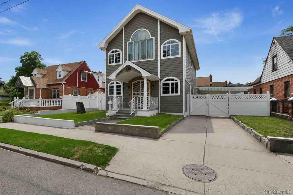 1011 Bay 24th Street, Far Rockaway, NY 11691