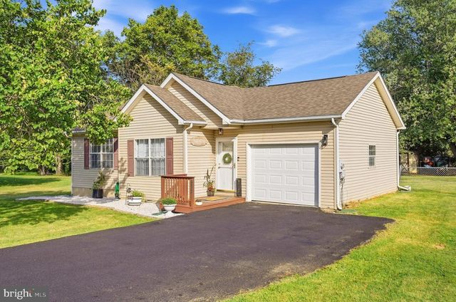 452 MORGAN ST, Inwood, WV 25428