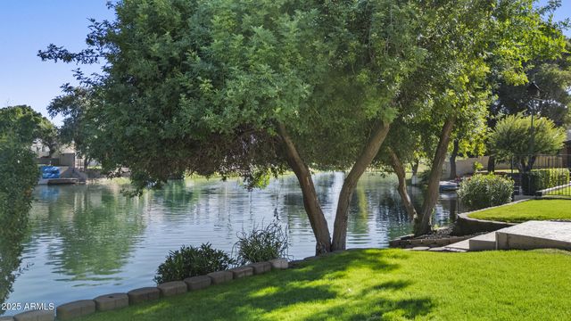 2382 W HEMLOCK Court, Chandler, AZ 85248