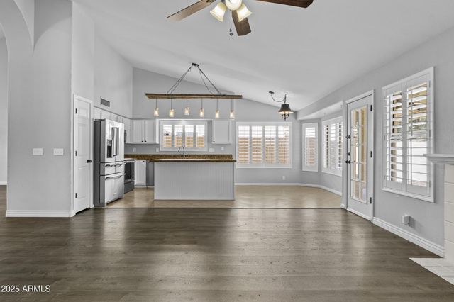 2382 W HEMLOCK Court, Chandler, AZ 85248