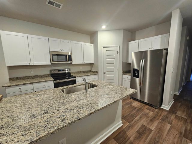 2033 Wild Indigo Circle NW, Calabash, NC 28467