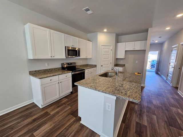 2033 Wild Indigo Circle NW, Calabash, NC 28467