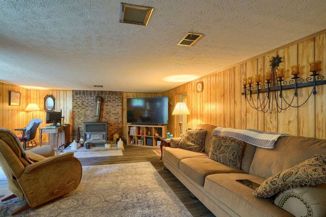 1744 Graham Road, Reynoldsburg, OH 43068