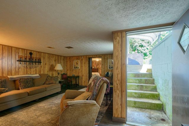 1744 Graham Road, Reynoldsburg, OH 43068