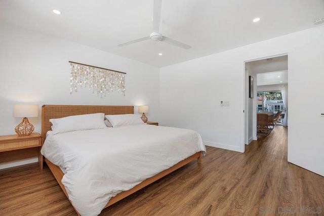 4627 Park Dr, Carlsbad, CA 92008