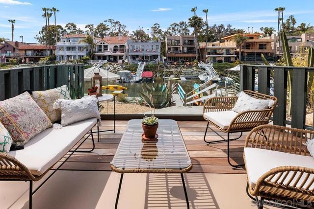 4627 Park Dr, Carlsbad, CA 92008