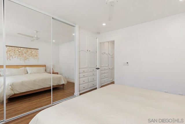 4627 Park Dr, Carlsbad, CA 92008