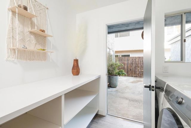 4627 Park Dr, Carlsbad, CA 92008