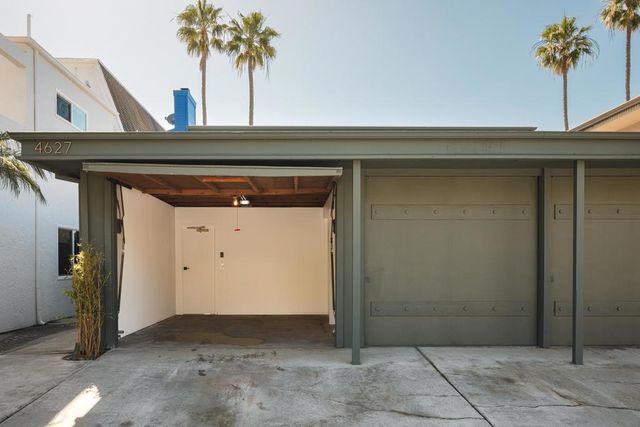 4627 Park Dr, Carlsbad, CA 92008