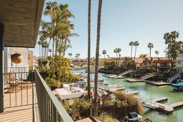 4627 Park Dr, Carlsbad, CA 92008